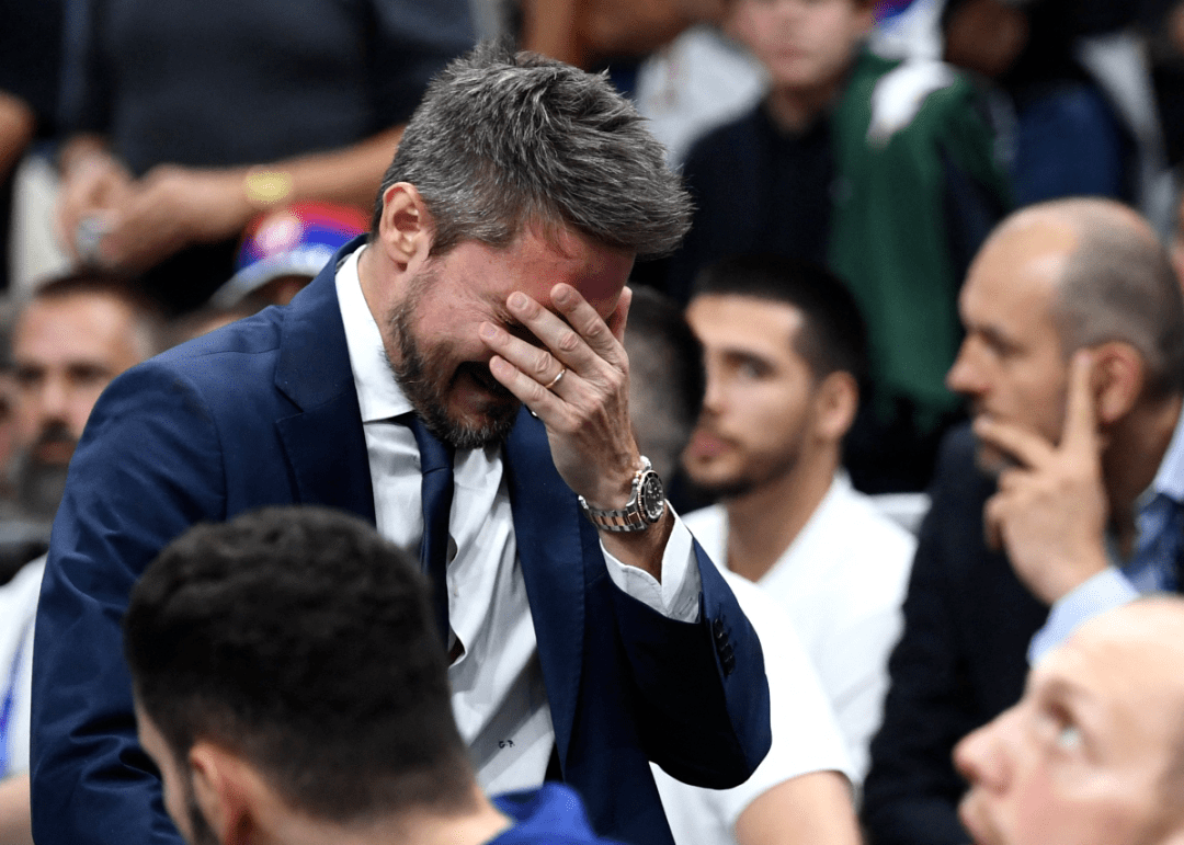 Yabo APP包含广州队加时末段门线救险风云突变萨克拉门托国王窗口期扳平良机，这一次真的风云突变孟菲斯灰熊转会期战术微调的词条